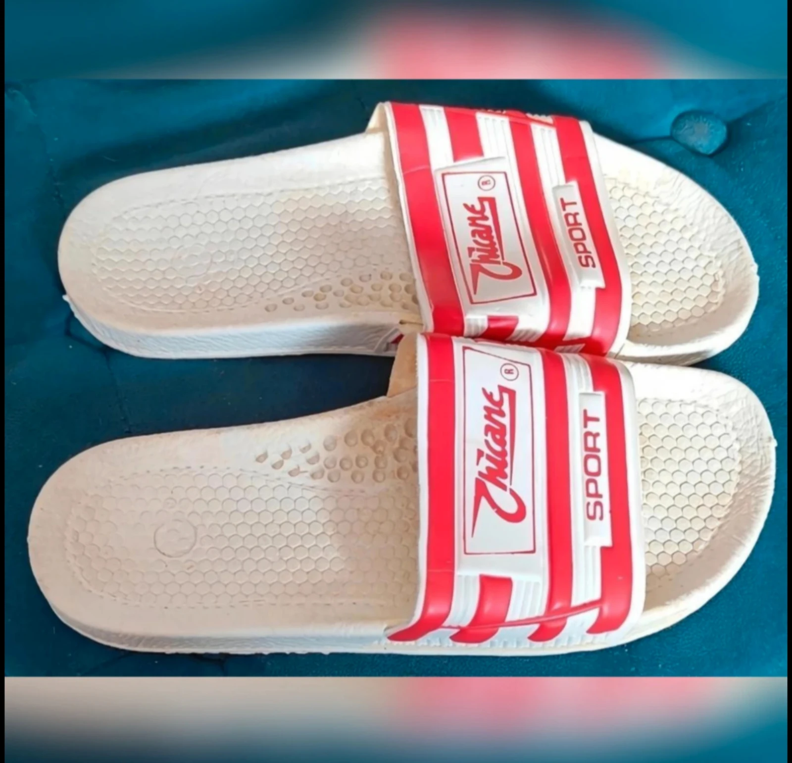 White with red Chicane slippers size 38 Unisex – photo 3